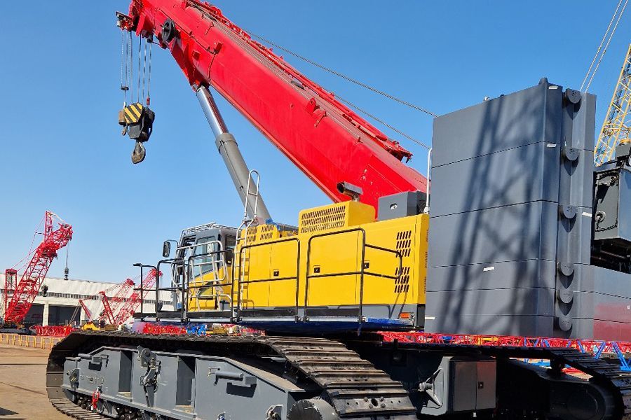 Кран гусеничный SANY SCC2500TB с телескопической стрелой